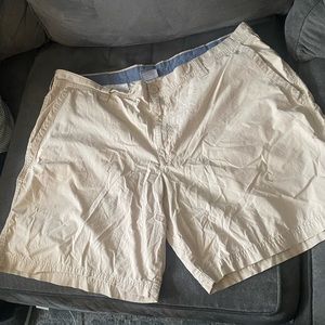 Columbia men’s khaki shorts